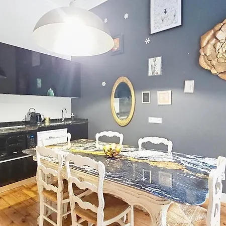 Daire Maison Eugenie *